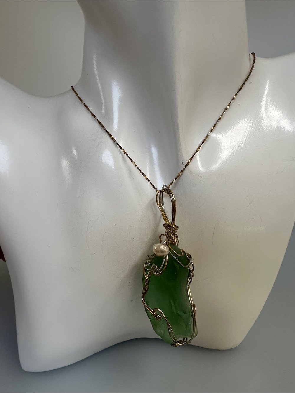 DANECRAFT 925 ITALY Green Sea Glass and Pearl Accent Necklace​